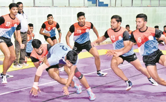 SAI Beats AOC In Kabaddi Championship - Sakshi