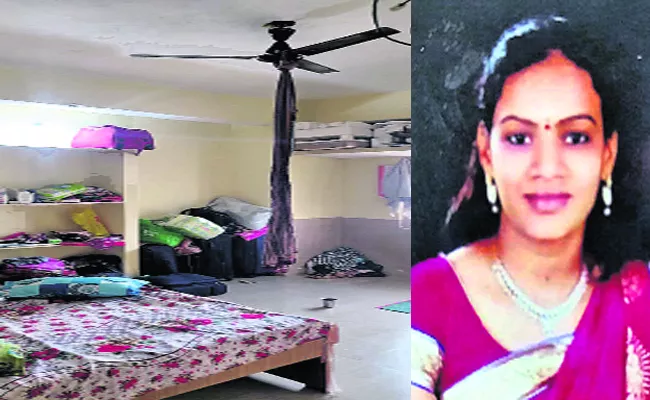 Woman Commits Suicide With Family Issues In Gachibowli - Sakshi