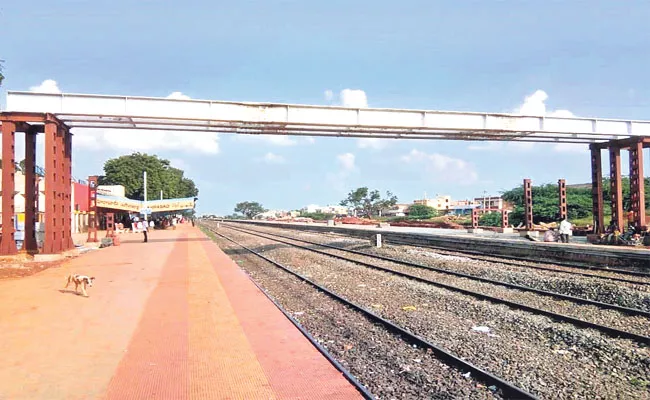 Construction of Second Platform at Zahirabad Railway Station - Sakshi