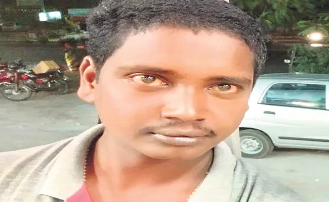 Tahsildar Vijaya Reddy Driver Gurunath Died - Sakshi