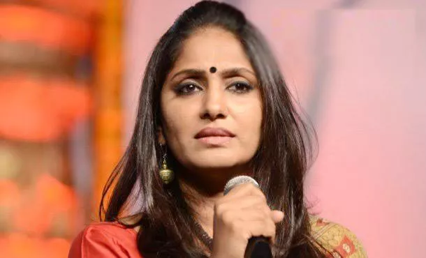 Bigg Boss 3 Telugu: Result Indicates Sexism Exist Says Anchor Jhansi - Sakshi