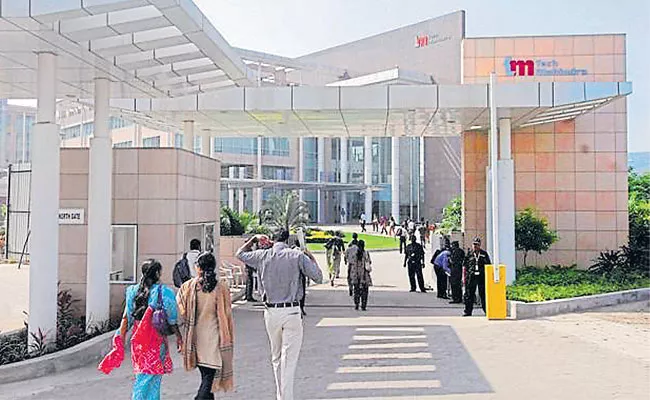 Tech Mahindra Q2 Net Profit Up 17% At Rs 1124cr - Sakshi