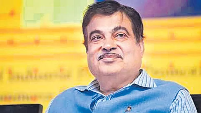 Nitin Gadkari be the consensus Maharashtra CM - Sakshi