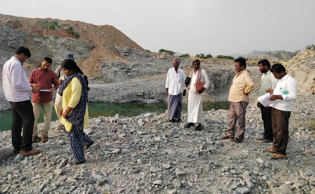 Raids On Ananthapur MLC Quarries For Digging Beyond Borders - Sakshi