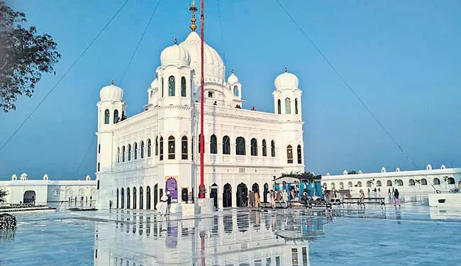 Sikh Pilgrims Await Historic Inauguration of Kartarpur Corridor in Pakistan - Sakshi