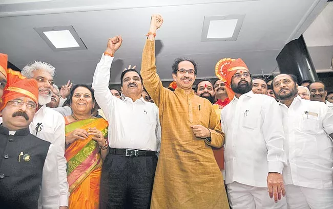 Uddhav Thackeray-led govt wins floor test in Maharashtra Assembly - Sakshi