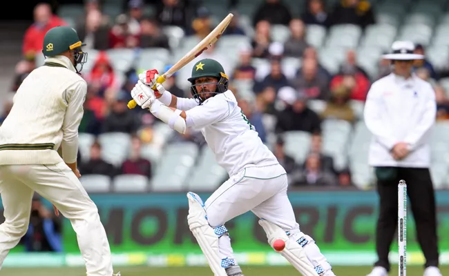 Yasirs Maiden Test Ton Lifts Pakistan In Second Test Against Australia - Sakshi