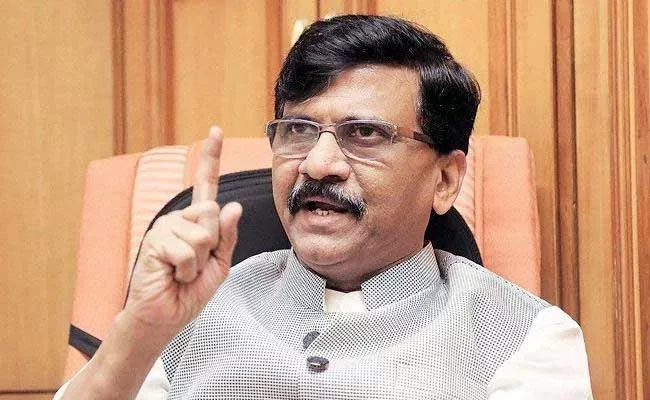 Devendra Fadnavis Childish Comments Says By Sanjay Raut - Sakshi