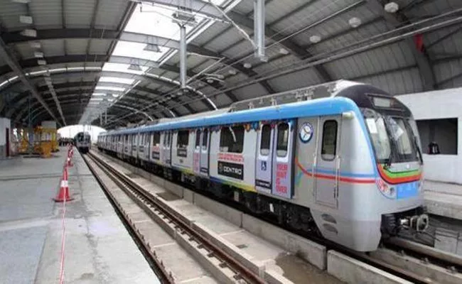 Introduce Games Movies In Hyderabad Metro Rail - Sakshi