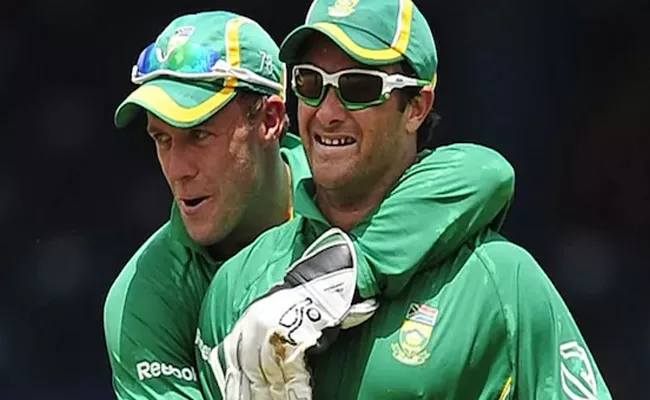 Boucher May Ask De Villiers To Come Out Of Retirement - Sakshi