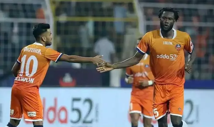 FC Goa Go Top of The Table With 2-1 Win over Atletico de Kolkata - Sakshi