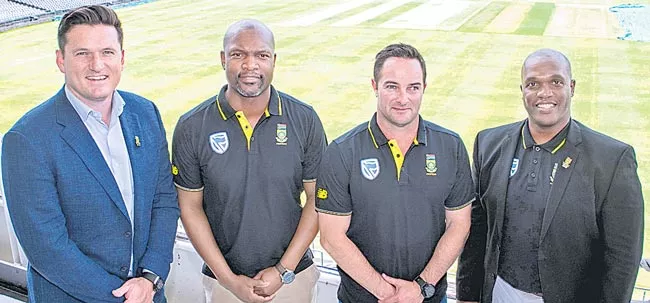 Legendary wicketkeeper Mark Boucher becomes South Africa head coach - Sakshi