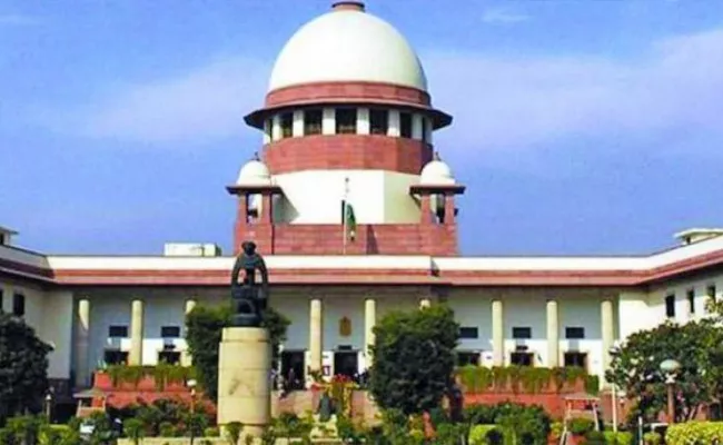 Supreme Court Hearing Tomorrow On Violence Against Students At Jamia, AMU - Sakshi