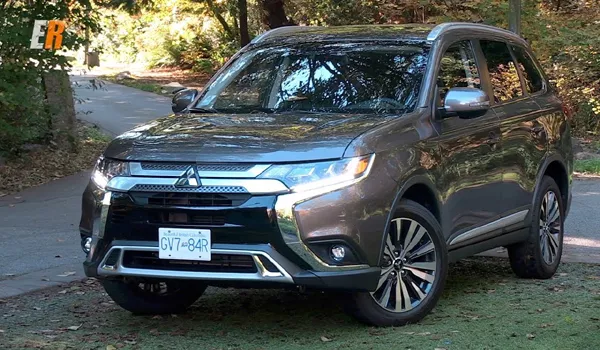 Mitsubishi Outlander Gets Massive Price Cut - Sakshi