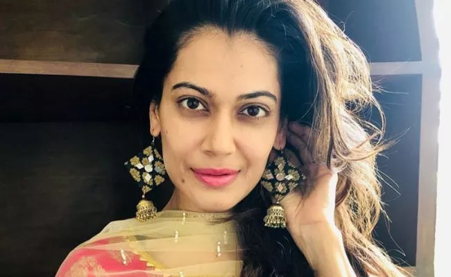 Payal Rohatgi Says She Spent Sleepless Night In Jail - Sakshi