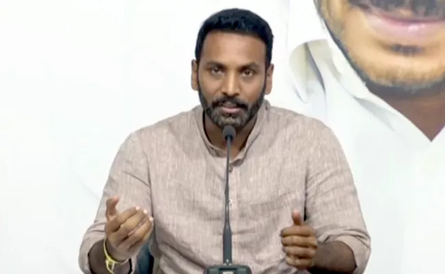 Shilpa Ravi Chandrareddy Criticizes Chandrababu Over Three Capital Cities - Sakshi