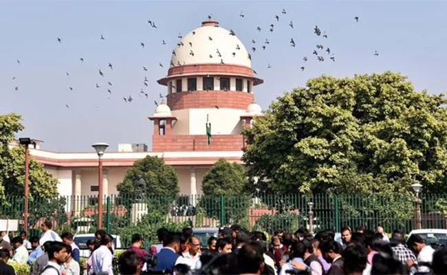 Supreme Court begins hearing review petition of convict in Nirbhaya case - Sakshi