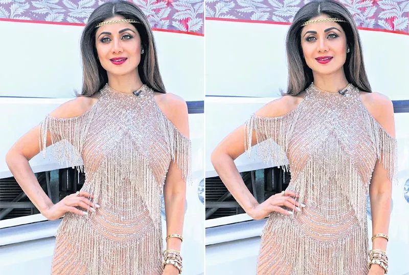 Shilpa Shetty To Play A Glamorous Role In Hungama 2 - Sakshi