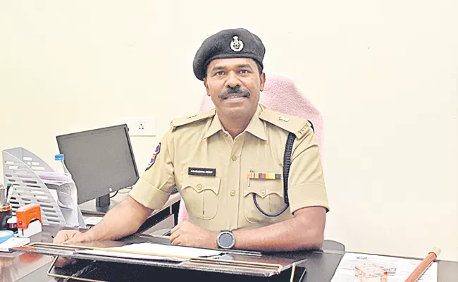 DCP Narasimha Reddy Taken To Judicial Custody For 14 Days - Sakshi