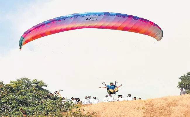 Paragliding Services Will Be Available In Ananthagiri Hills - Sakshi