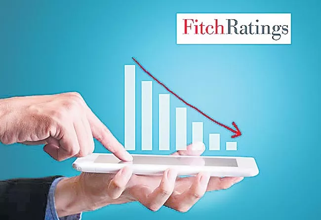 Fitch cuts India's GDP growth to 4.6persant - Sakshi