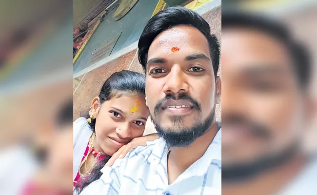 Couple Killed in MMTS Train Accident Chandanagar Hyderabad - Sakshi