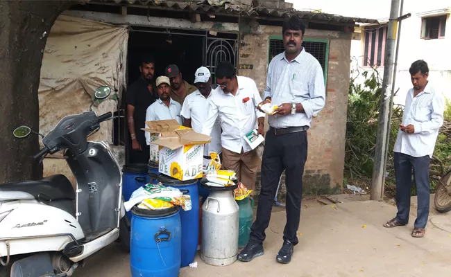 Adulterated Ghee Seized Nellore Corporation Officials - Sakshi