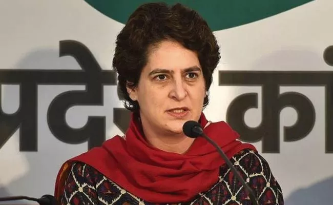 Priyanka Gandhi Complaint Against Lucknow Police - Sakshi