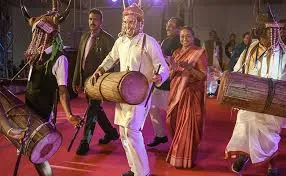 Rahul Gandhi Dances At Tribal Festival In Chhattisgarh