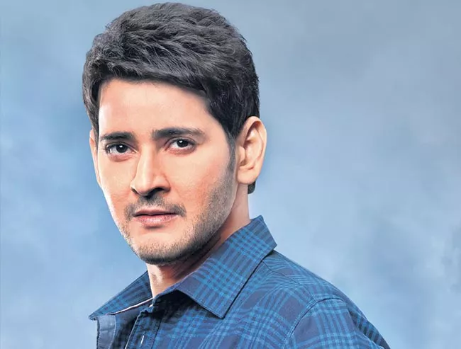 Mahesh Babu Family Heads For New Year Vacation - Sakshi