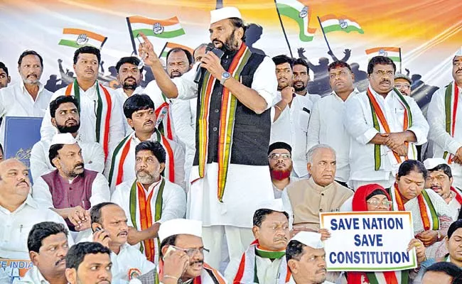 Uttam Kumar Reddy Slams CM KCR At Save India Rally - Sakshi