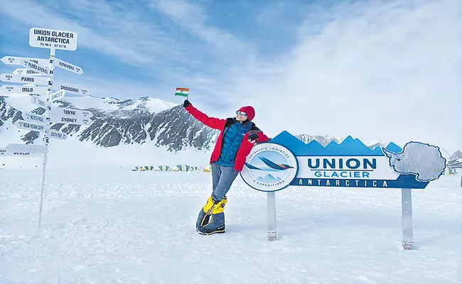 Mountaineer Malavath Poorna Climbs Vinson Mountain - Sakshi