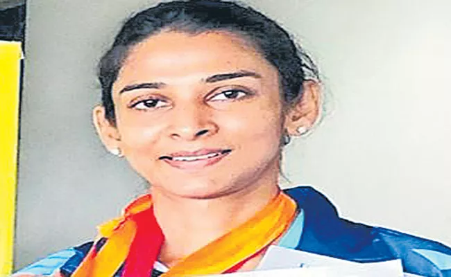 Divya Reddy Wins Two Medals In Asian Masters Athletics - Sakshi