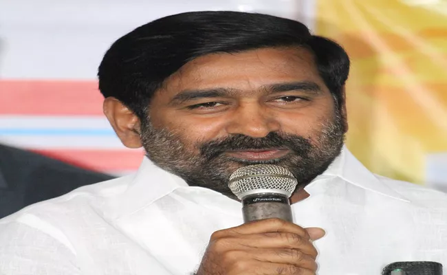 Jagadish Reddy Requests Nitin Gadkari To Start Work On National Highways - Sakshi