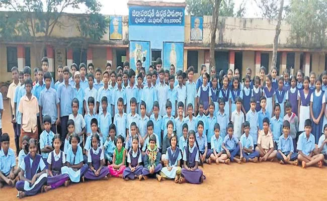 Pudur Govt School Students Requesting To Not Set Up The Navy Radar - Sakshi