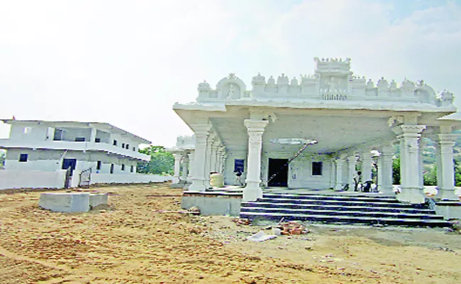 Construction of the Surya Bhagavan Temple in Suryapet District - Sakshi