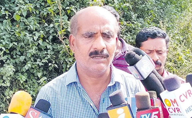 Disha Father Sridhar Reddy Comments About Daughter Death  - Sakshi