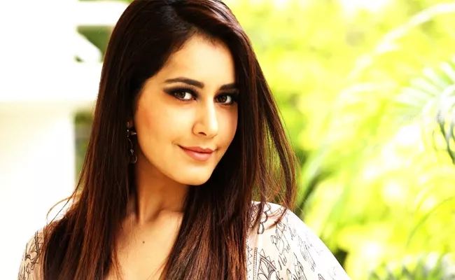 Rashi Khanna Comments About Bollywood - Sakshi