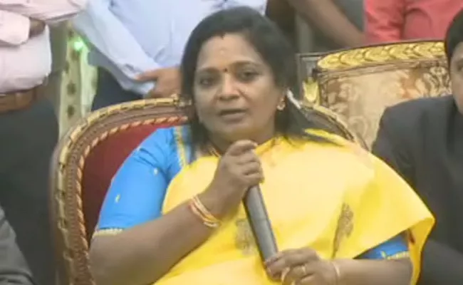 Tamilisai Soundararajan Comments In Praja Darbar Raj Bhavan - Sakshi