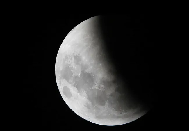 Lunar Eclipse 2020 On January 10 - Sakshi