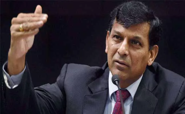 Raghuram Rajan on Deepika silent protest at JNU - Sakshi