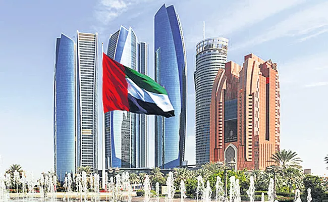 UAE Announced Five Years Tourist Visa - Sakshi