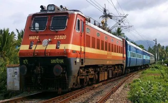 Sankranthi Special Trains - Sakshi