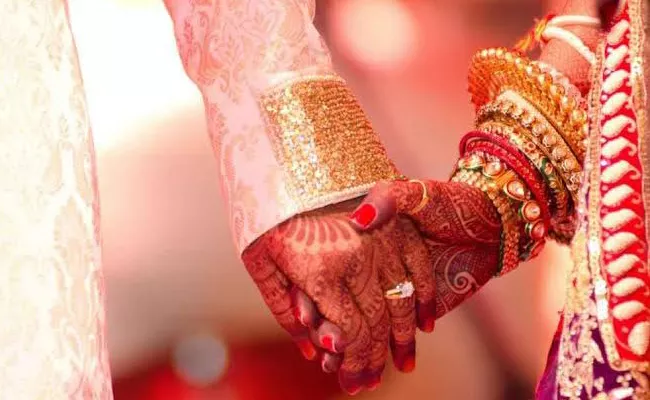 Cyber Criminals Cheat Womens in karnataka Matrimonial Sites - Sakshi