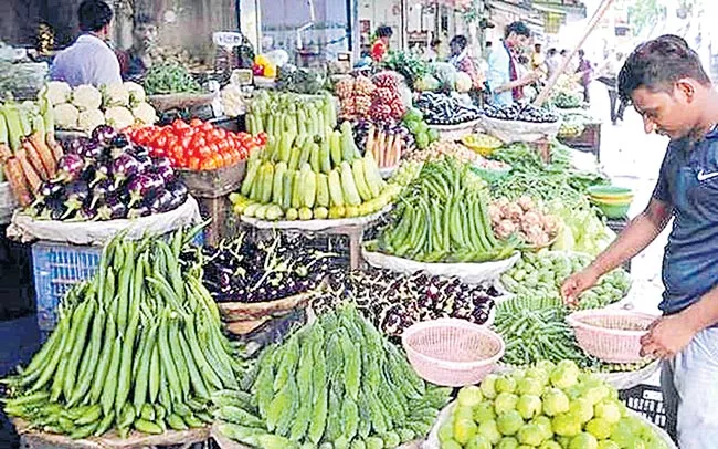 Retail inflation at 5-year high of 7.3 persant in December - Sakshi