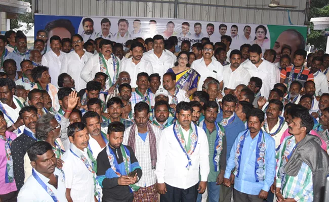 Leaders Join YSRCP In Srikakulam District - Sakshi