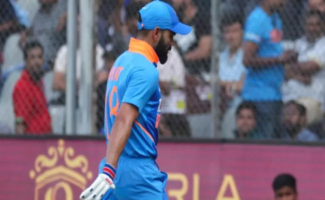 Matthew Hayden Comments On Virat Kohli Batting At No 4 In ODIs - Sakshi