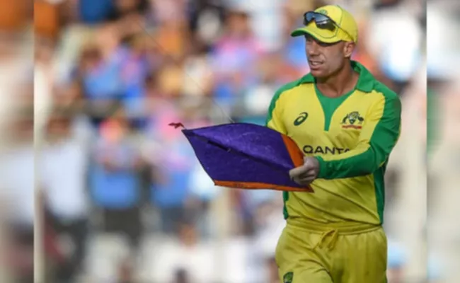 Australia Vs India 1st ODI Kite Stops Match A Brief Period Of Time - Sakshi