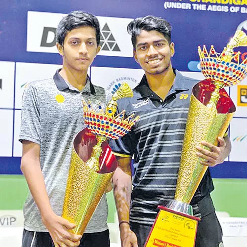 Sai Vishnu Pair Lift Under 19 Badminton Title - Sakshi