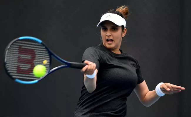 Sania Mirza and Nadiia Enters Womens Doubles Final At Hobart - Sakshi